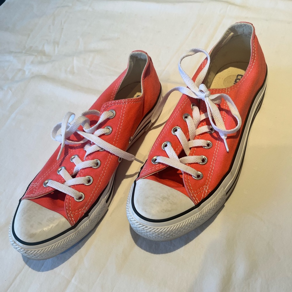 Pink-orange converse. Great condition.